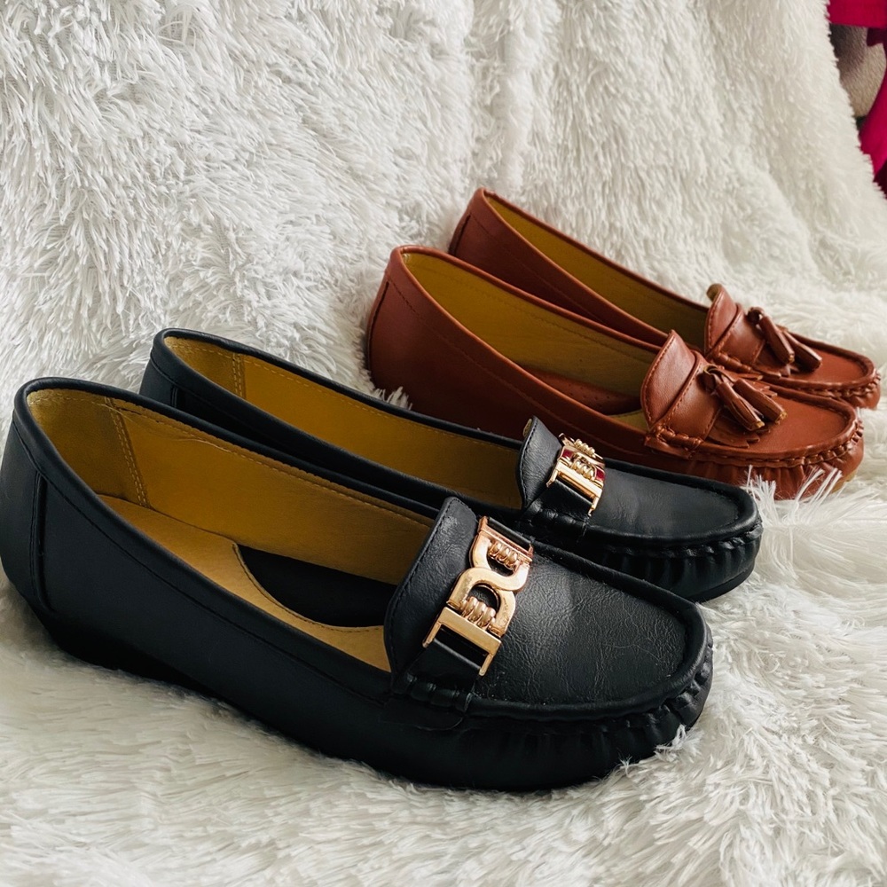 🖤1 New&1used🧡 Spicy footwear leatherette wedges